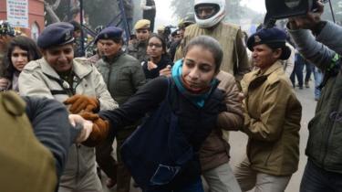 भारतीय नागरिकता कानुन: दिल्लीमा मेट्रो बन्द, ठाउँठाउँमा विरोध अनि गिरफ्तारी