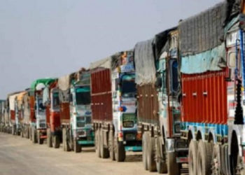 भारतका सडकमै फसे साढे ३ लाख ट्रक, ३५ हजार करोडको सामान अलपत्र