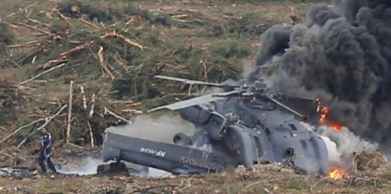 इन्डोनेसियाली सेनाको हेलिकप्टर दुर्घटनामा चारजनाको मृत्यु