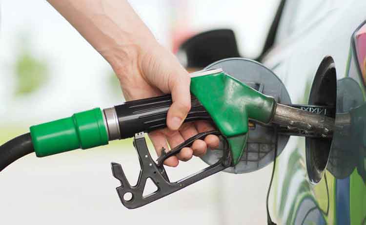 फेरि बढ्यो पेट्रोलको मूल्य, प्रतिलिटर १३० रुपैयाँ