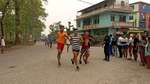 सजिलो छैन म्यादी प्रहरी बन्न (फोटो फिचर) 16