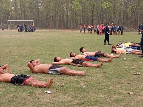 सजिलो छैन म्यादी प्रहरी बन्न (फोटो फिचर) 11