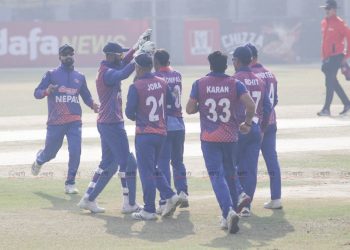 आईसीसी विश्वकप क्रिकेट लिग–२ : स्कटल्यान्डविरुद्ध खेल्दै नेपाल