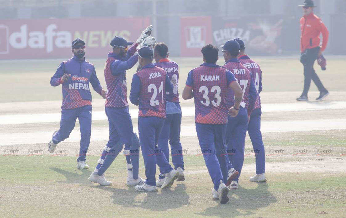 आईसीसी विश्वकप क्रिकेट लिग–२ : स्कटल्यान्डविरुद्ध खेल्दै नेपाल
